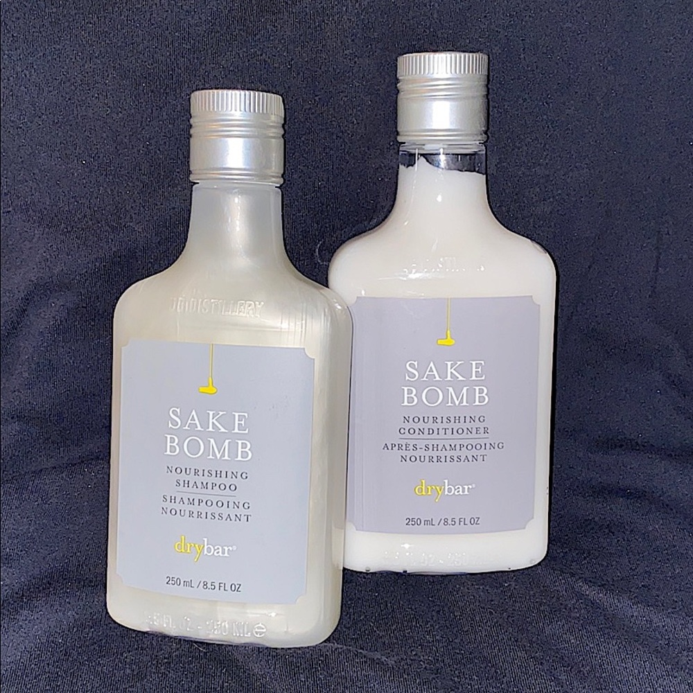 DRY BAR shampoo and conditioner set